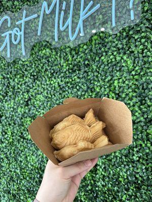 Best Taiyaki ever! Mochi like inside, crispy exterior. Got cheese (savory), green tea custard, and custard filling.