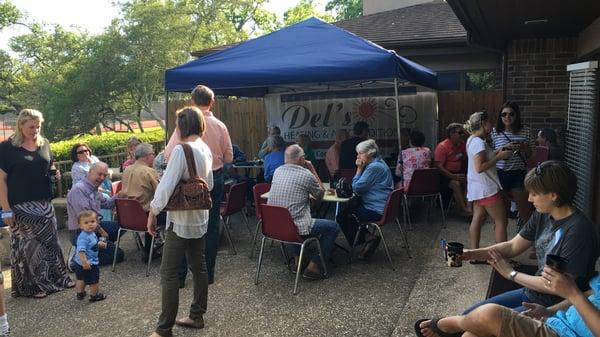 Shady Hollow Neighborhood Happy Hour Sponsored by DEL'S A/C