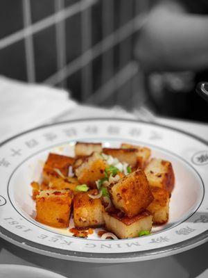 XO Sauce Turnip Cake | @whaevaeats