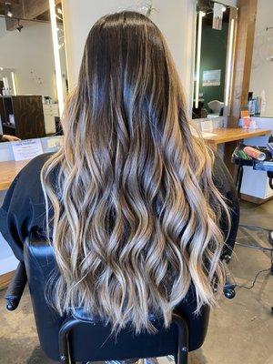 Baby lights and balayage by Jayven