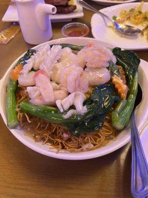 Seafood Pan Fried Noodle 海鮮兩面黃