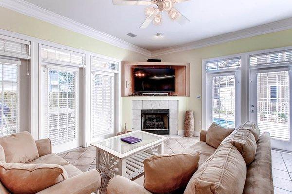 Living room at Emerald Beach House vacation rental in Miramar Beach, Florida