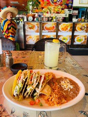 Crispy Hard Shell Tacos Combo with Ground Beef, and Large Fresh Lemonade