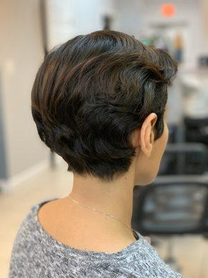 Woman haircut done by Katia