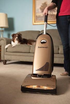 One of the best Vaccum Cleaner for Pet Owners. The RICCAR Retreiver