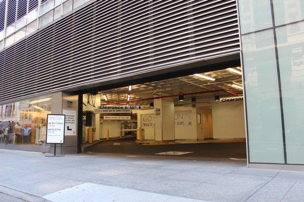 44th St. Edison ParkFast entrance at the Hippodrome Building