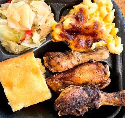 Herb Roasted Chicken, mac n' cheese and fried cabbage.  Delicious!  (｡^‿^｡)