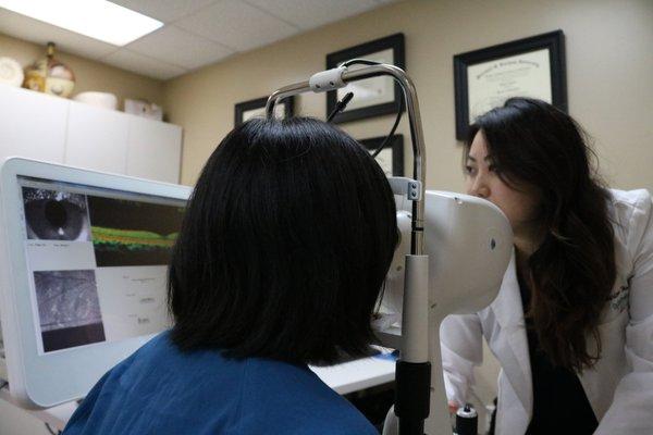 Take advantage of the latest eye testing technology.  Ask us about our Optomap/iWellness package.