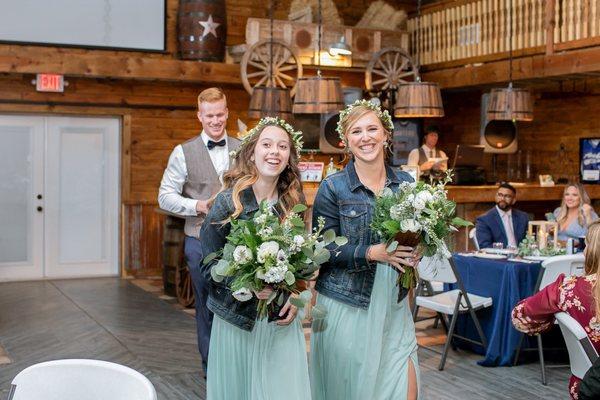 Reception Barn, DJ booth & bar