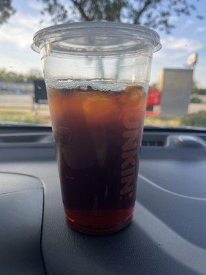 "Medium" ice coffee with less ice