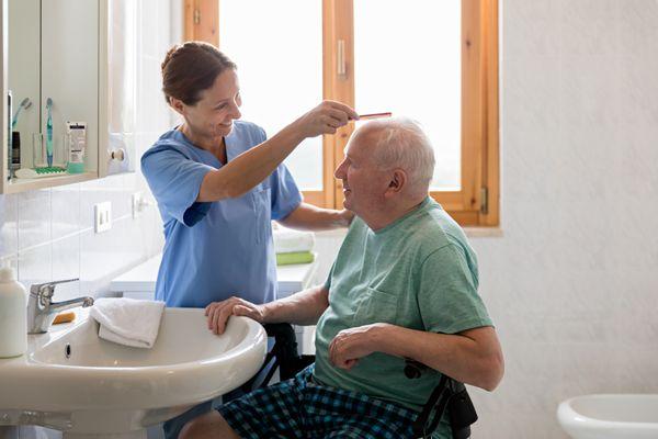 Nurse Assistant helping in the home