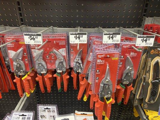 Snips where Home Depot is shafting their customers in bulk packaging and upping the cost