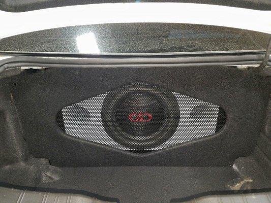 2015 Chevy Camaro Digital Designs (DD) subwoofer install in trunk