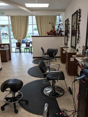 Haircut stations