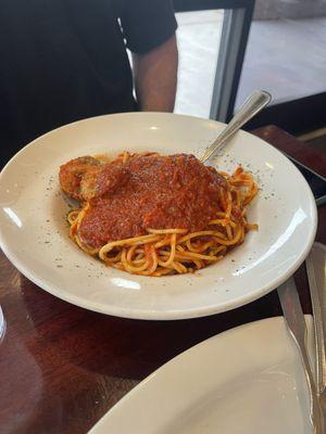 Spaghetti with meatballs