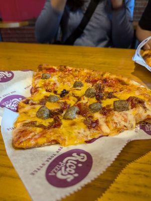 Cheeseburger Pizza