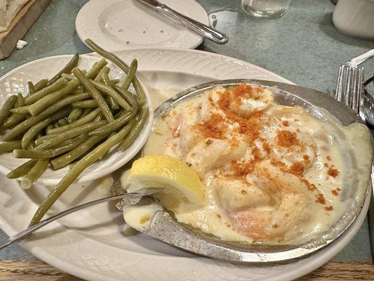 Shrimp and scallops in a Dijon sauce.