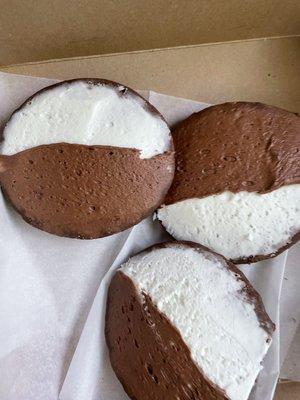 Half moon cookies