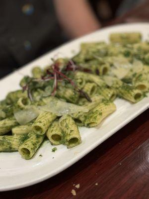 Rigatoni Pesto