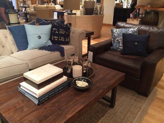 A rustic vibe with classic navy colors.