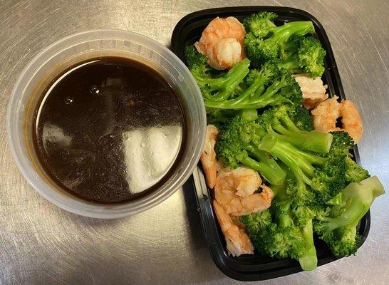 Steamed Shrimp with Broccoli