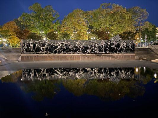 The sculpture at the memorial