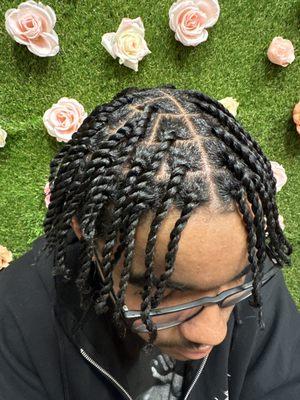 Two strand twist