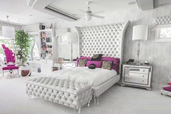 Master Bedroom - This Diva Star took elegance to a whole new level!