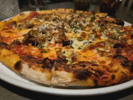 lamb sausage pizza