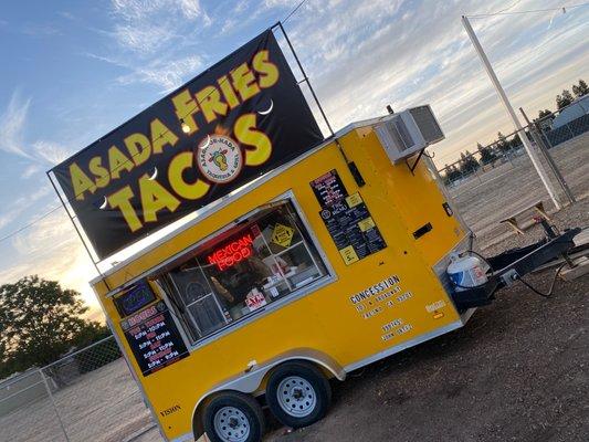 Now serving grilled/fried jalapeños! Omg this is the BEST ASADA IN FRESNO! First & Nees in the arco parking lot.