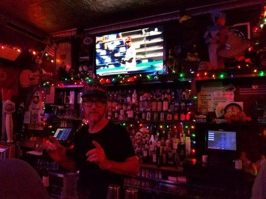 Friendly bartender, with local pub ambience