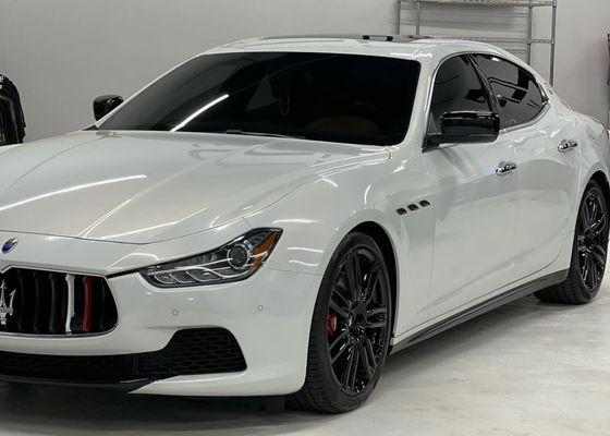 This Maserati Ghibli is wrapped in Gloss flip ghost pearl white and has 2 layers of Ceramic Coating added on the top.