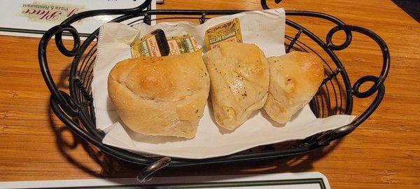 Complimentary bread and butter, the standard (the bread was nice and fluffy)