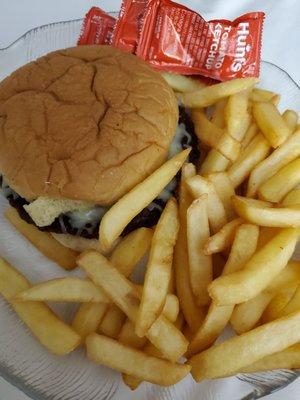 Kid's cheeseburger and fries - shredded cheese instead of yellow American - 2019