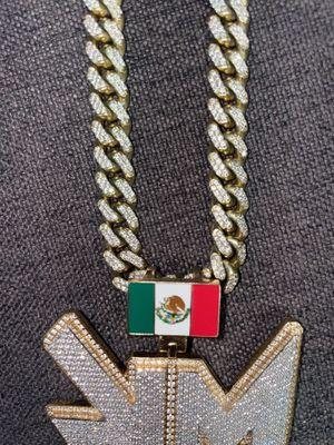 Custom pendant with Mexican flag!