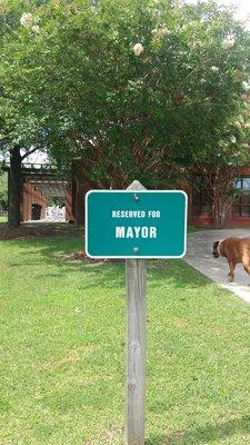 I called up the mayor, but he was out to lunch.