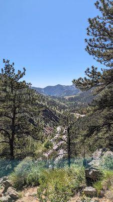 Round Mountain Nature Trail | Instagram: @telephonesmoothie