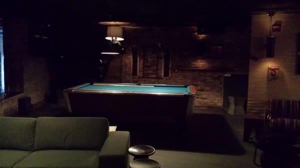 Pool table