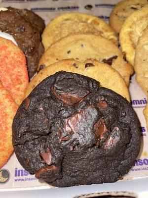 Insomnia Cookies