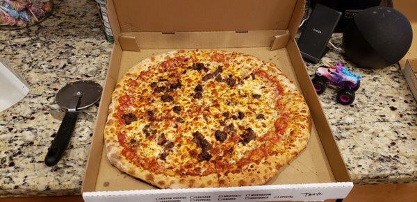 Hamburger pizza, huge 1 topping $10 special