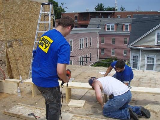 Saugus Best Buy working with Habitat for Humanity-North Shore