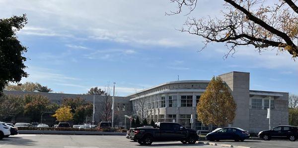 Elmhurst Public Library