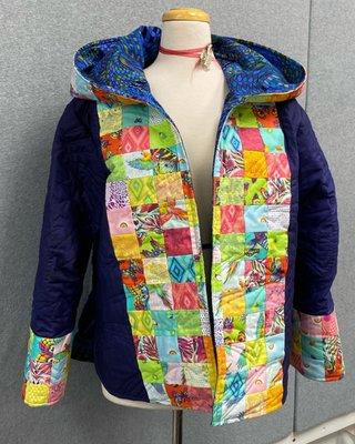 One of the Jackets made for the #FreeSpiritCoatStory challenge in 2022. We teach quilted jacket making as well as other garment classes.