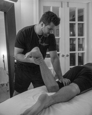 Manual Work sessions (therapeutic, sports, relaxation, and deep tissue massage) available in Wantagh and Uniondale, NY