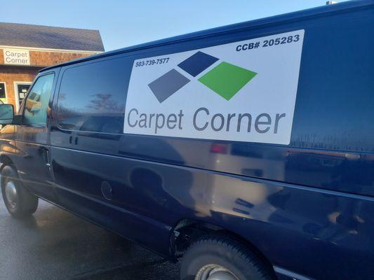 Carpet Corner van