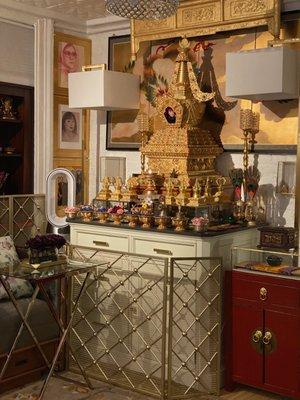 Stupa at Yeshe Nyingpo in the Private Shrine .