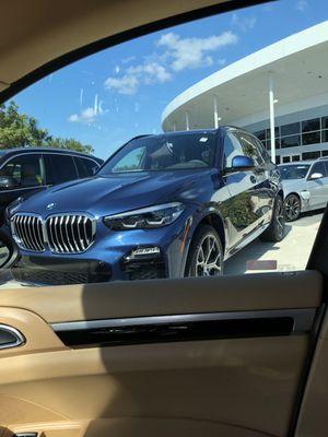 This is just a car he saw at the BMW dealership in Fort Myers. I'm not sure it's big enough to tell me about I like this car lot