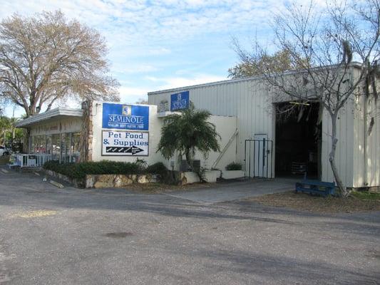 Amber Glen Feed Depot