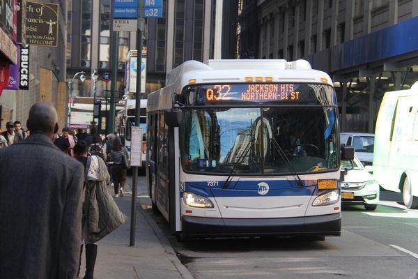 Q32 Bus (79th Street)