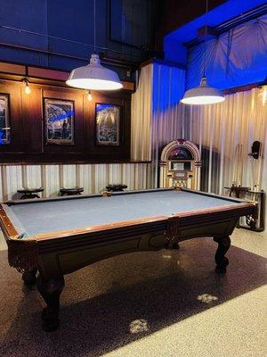 Pool table